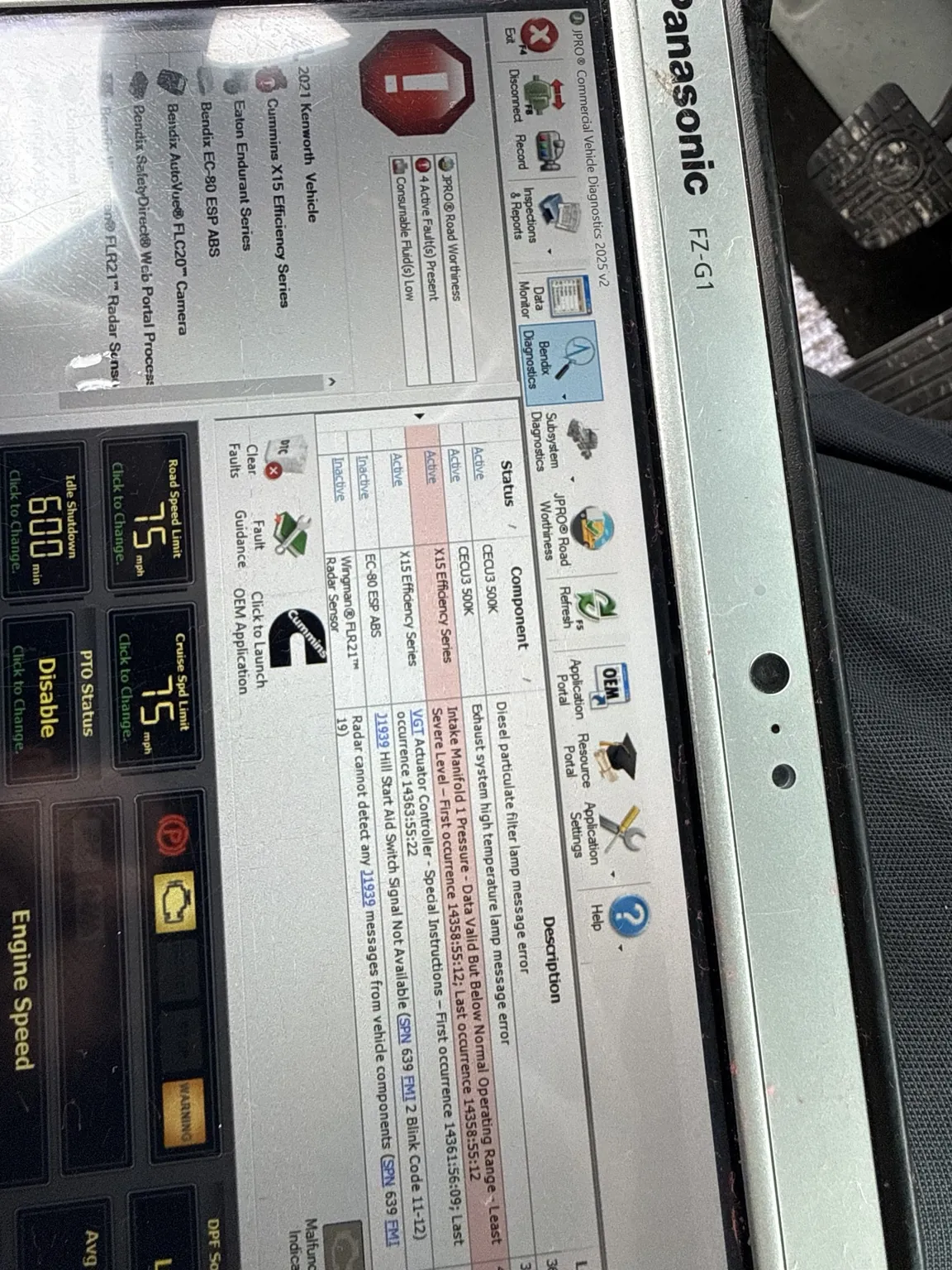 OEM-level heavy-duty truck diagnostic software in use